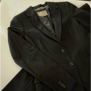 Banana Republic Jacket (6) & Pants (4) Impressive Professional for a new look!!!